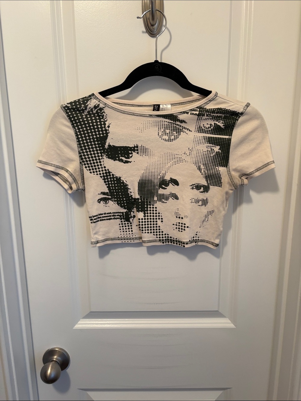 Graphic Crop Tee in Cream and Black